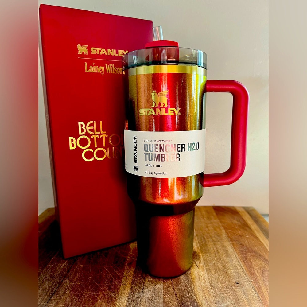 Stanley X Lainey Wilson Country Gold Quencher Tumbler 40 Oz Limited Release